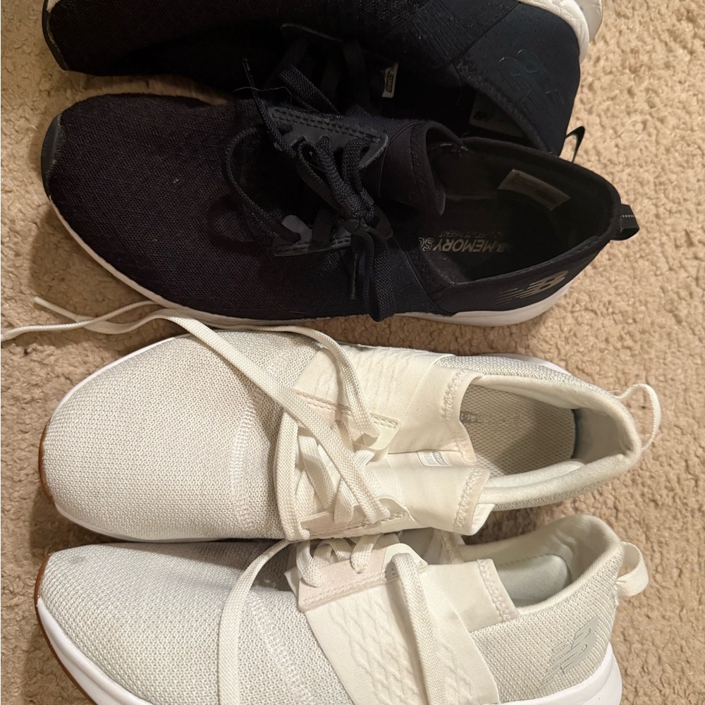 Set of New Balance Black and White Sneakers